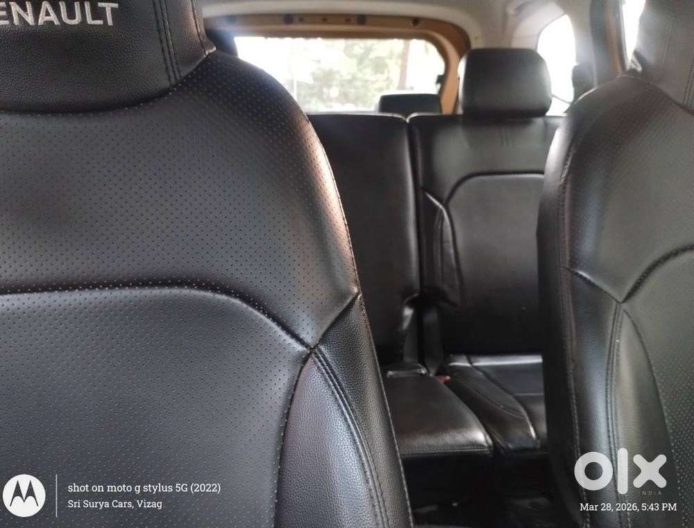 Renault Triber Rxz, 2020, Petrol