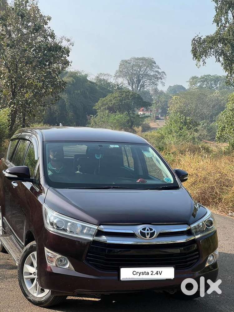 Toyota Innova Crysta 2017 Diesel Well Maintained
