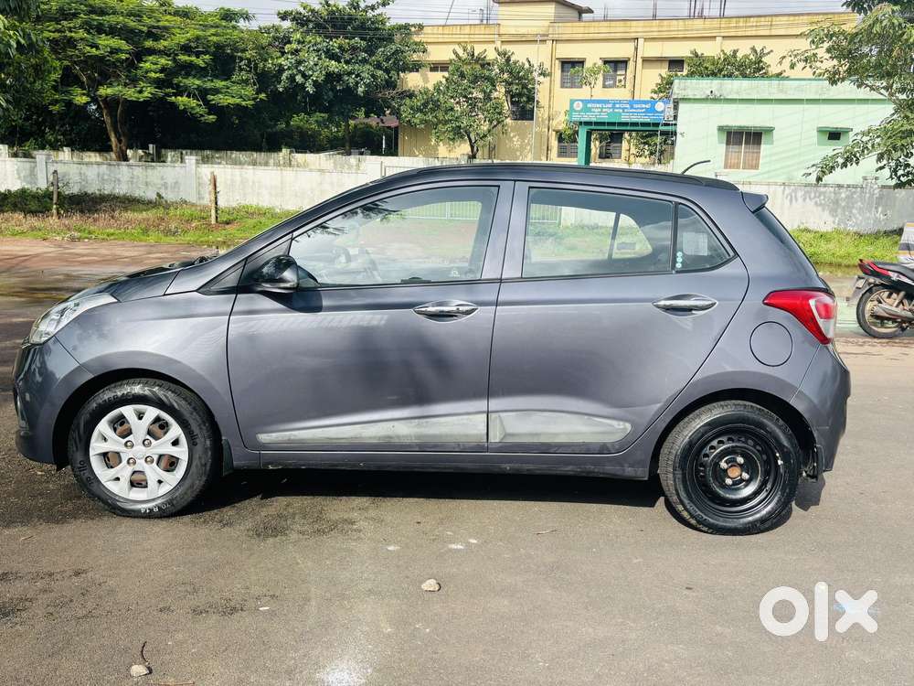 Hyundai Grand I10 Sportz, 2014, Petrol
