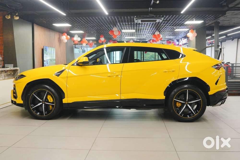 Lamborghini Urus V8, 2018, Petrol