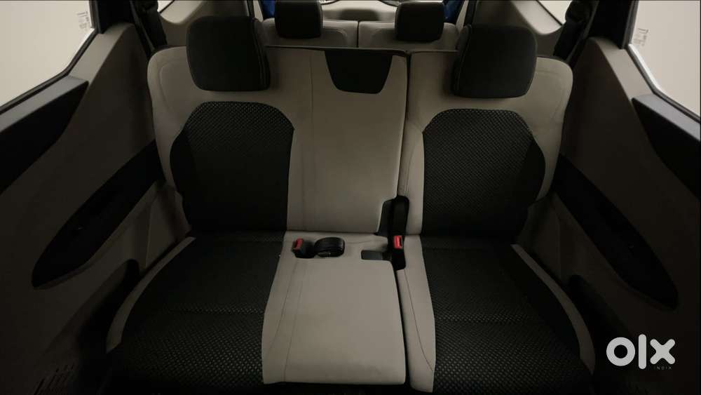 Renault Triber Rxz, 2021, Petrol