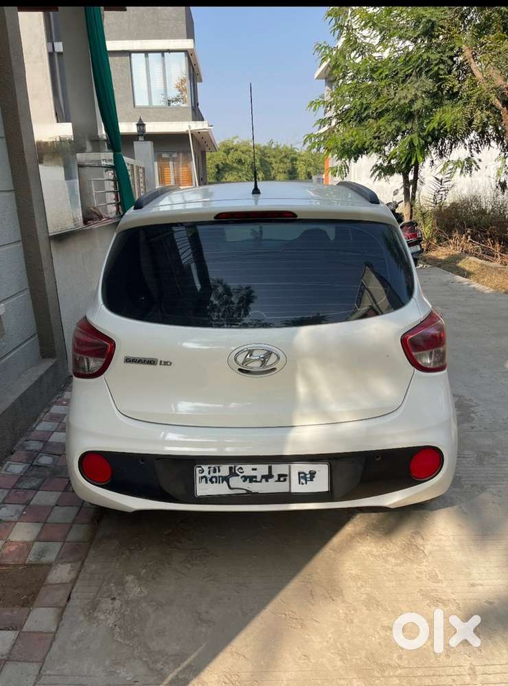 Hyundai Grand I10 Sportz Petrol 2018 Autometic