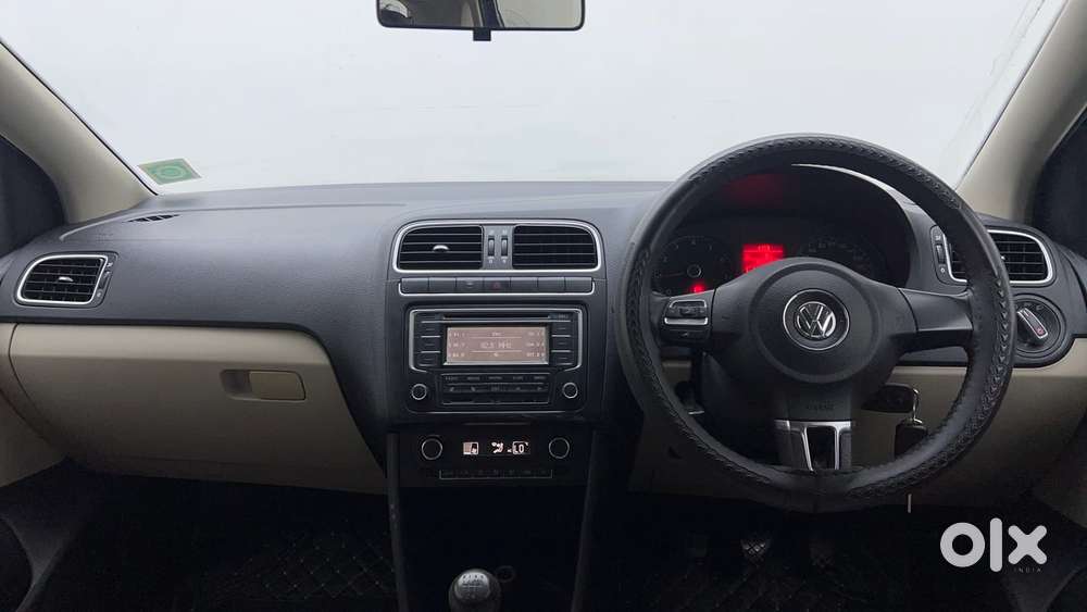 Volkswagen Polo Petrol Highline 1.2l, 2013, Petrol