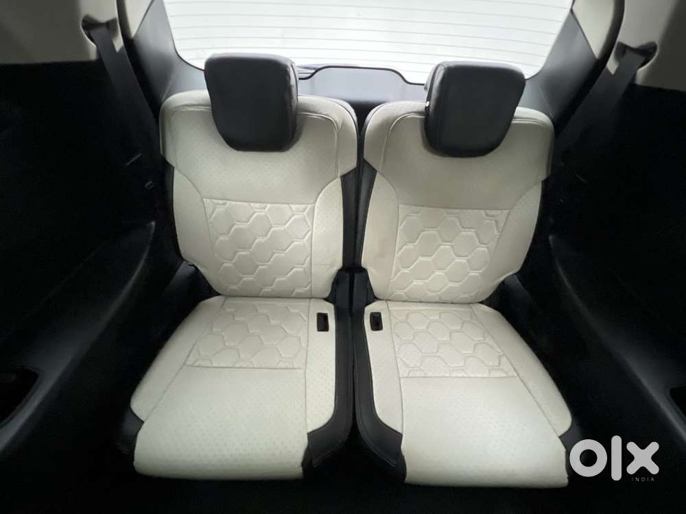 Mahindra Xuv700 2.2 Ax 5 Diesel At 7 Str, 2023, Diesel