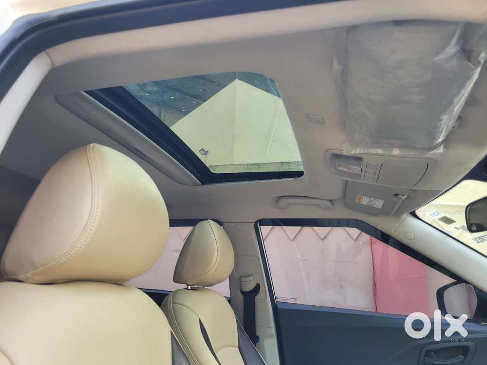 Mahindra Xuv300 W6, 2022, Petrol