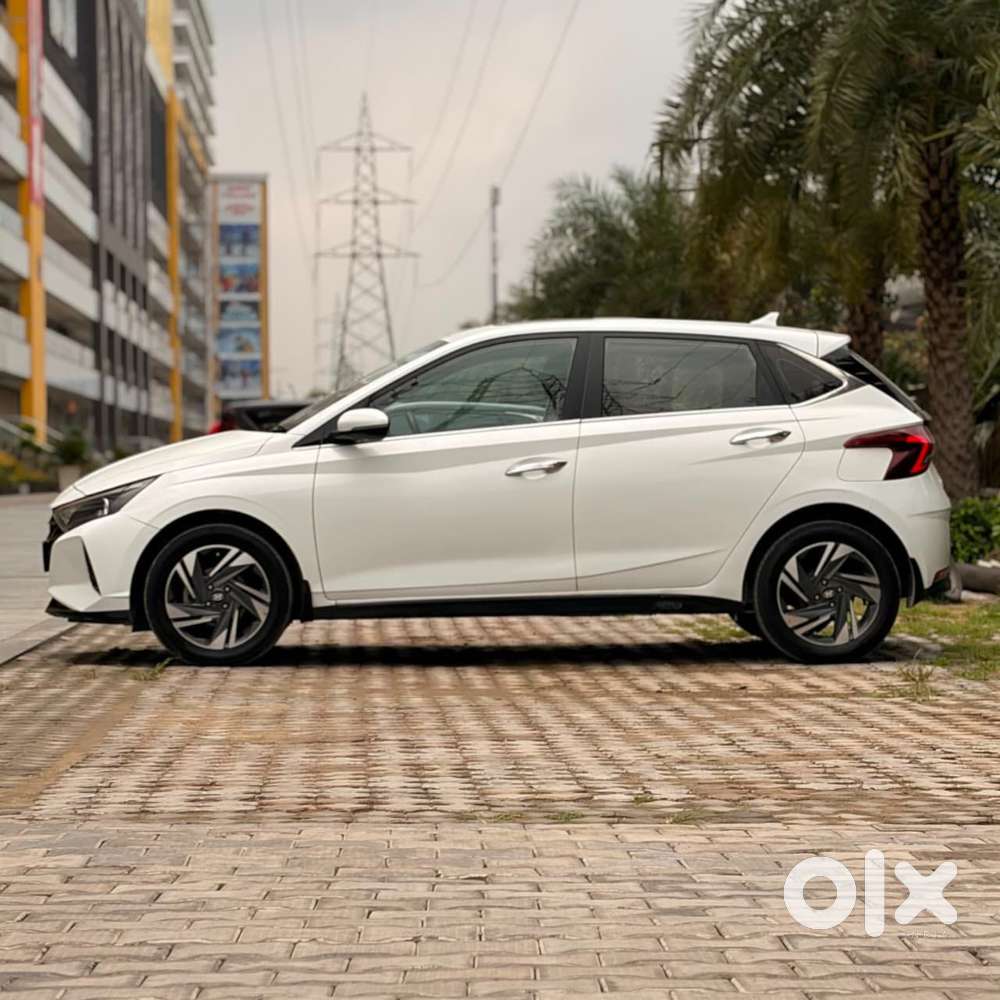 Hyundai I20 Asta 1.4 Automatic (o) With Sunroof, 2022, Petrol