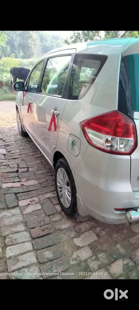 गुड कंडीशन गाड़ी है ₹1 का काम नहीं है टायर एक सब फर्स्ट क्लासहै