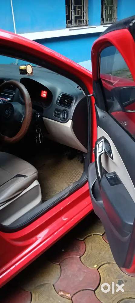 Volkswagen Polo Petrol Highline 2012