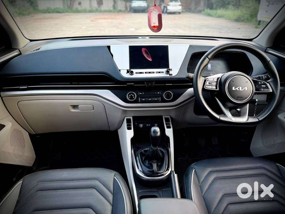 Kia Carens, 2025