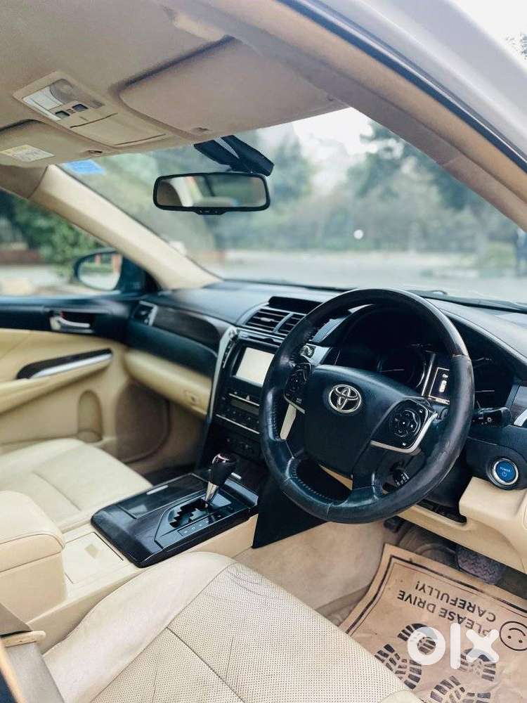 Toyota Camry Hybrid 2.5, 2015, Petrol