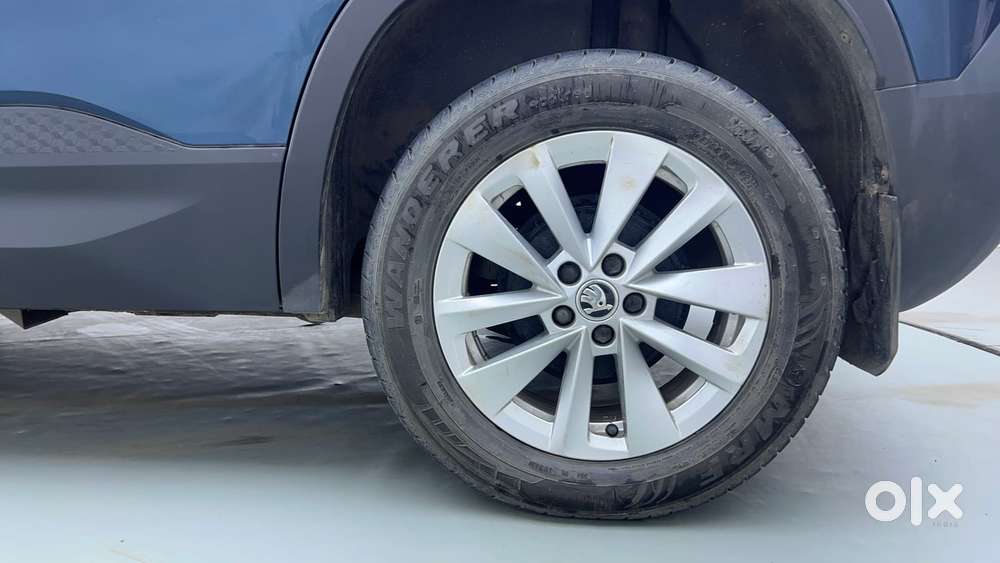 Skoda Kylaq Signature Plus, 2025, Petrol