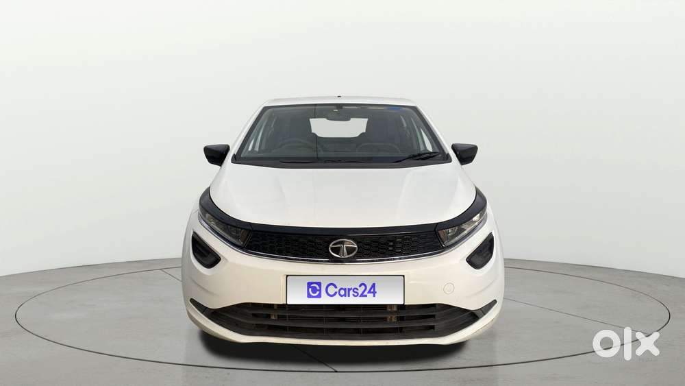 Tata Altroz 1.2 Xe, 2021, Petrol