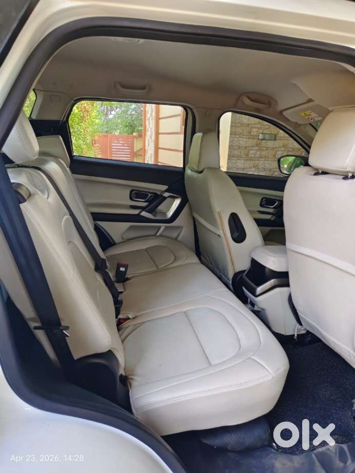 Tata Safari Pure Plus S, 2024, Diesel