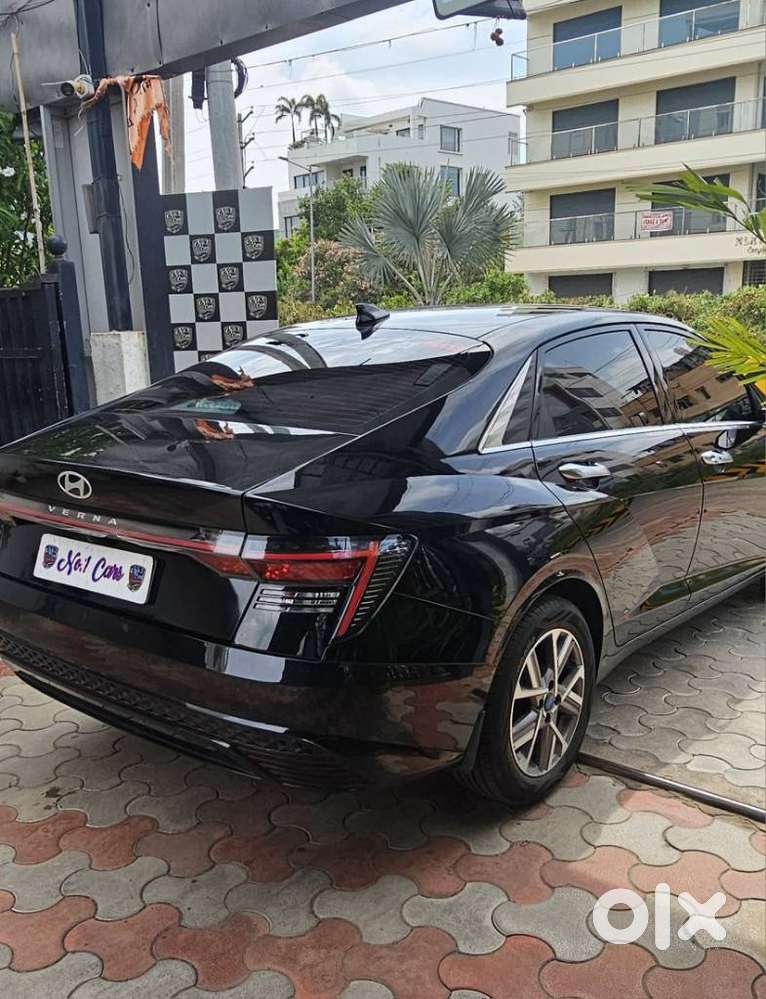 Hyundai Verna 1.6 Sx (o) Vtvt At, 2024, Petrol