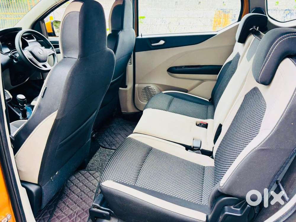 Renault Triber Rxz, 2021, Petrol