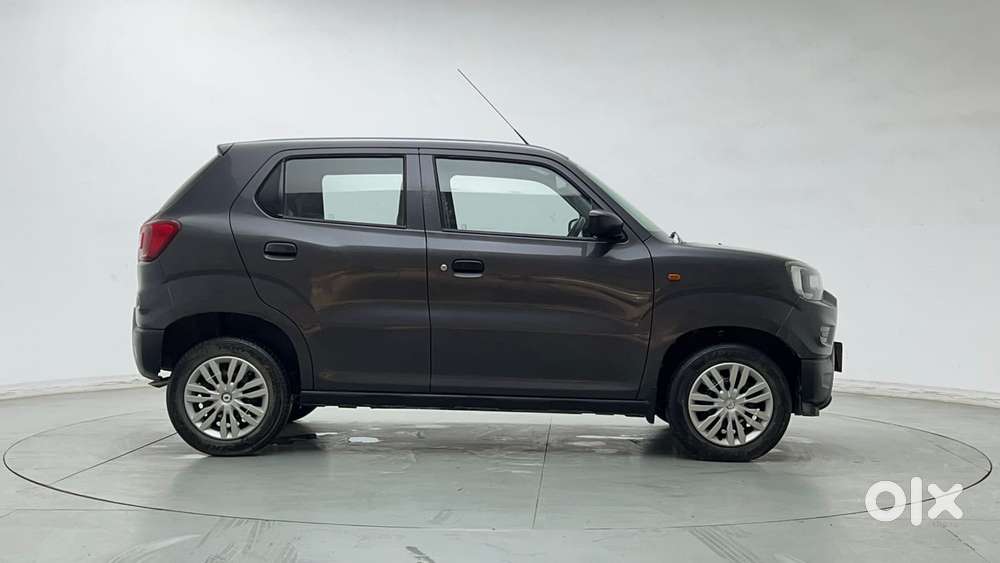 Maruti Suzuki S-presso Vxi, 2022, Petrol