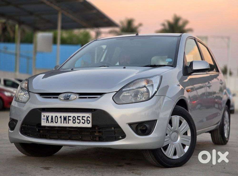 Ford Figo 2012-2015 Petrol Titanium, 2010, Petrol