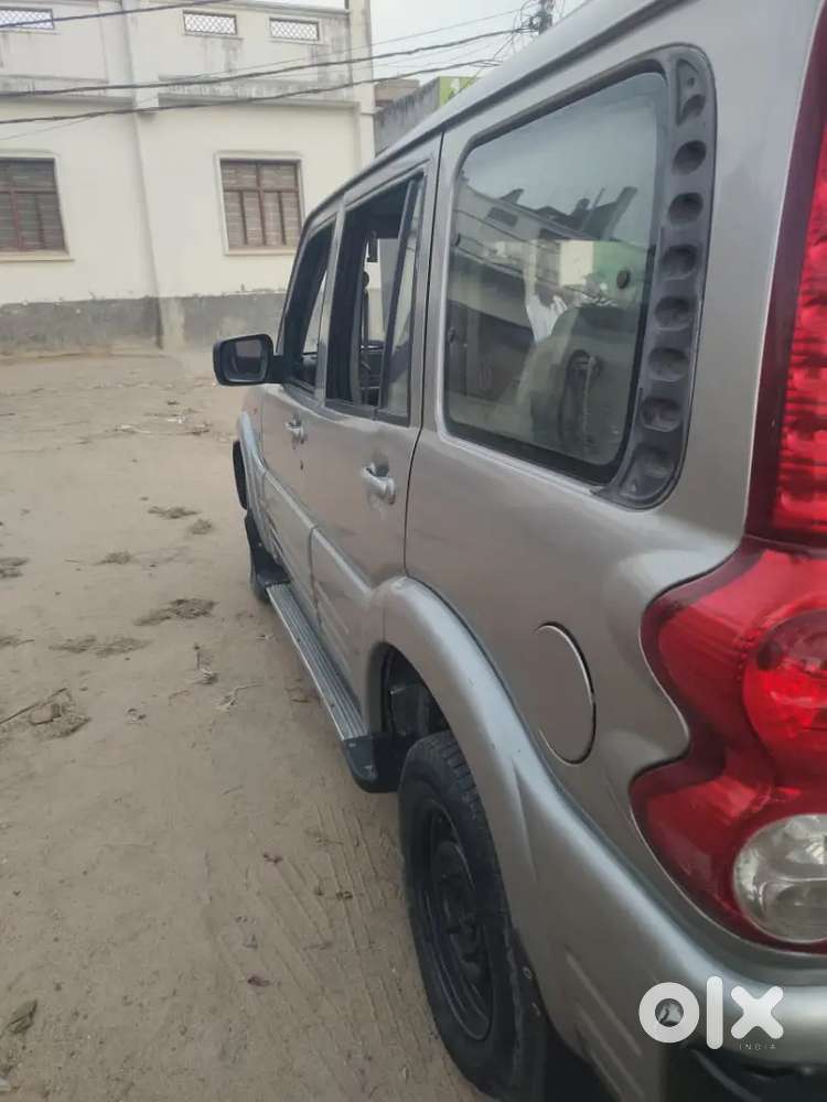 Mahindra Scorpio Classic 2012 Diesel 111525 Km Driven