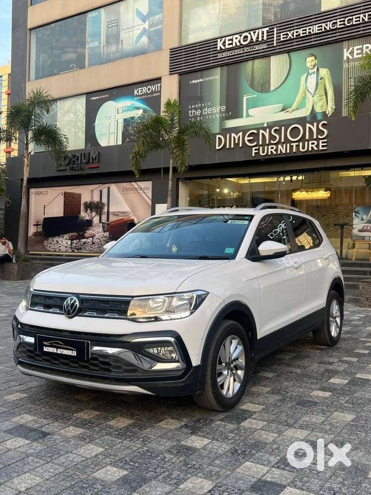 Volkswagen Taigun 1.0 Tsi Highline At, 2022, Petrol