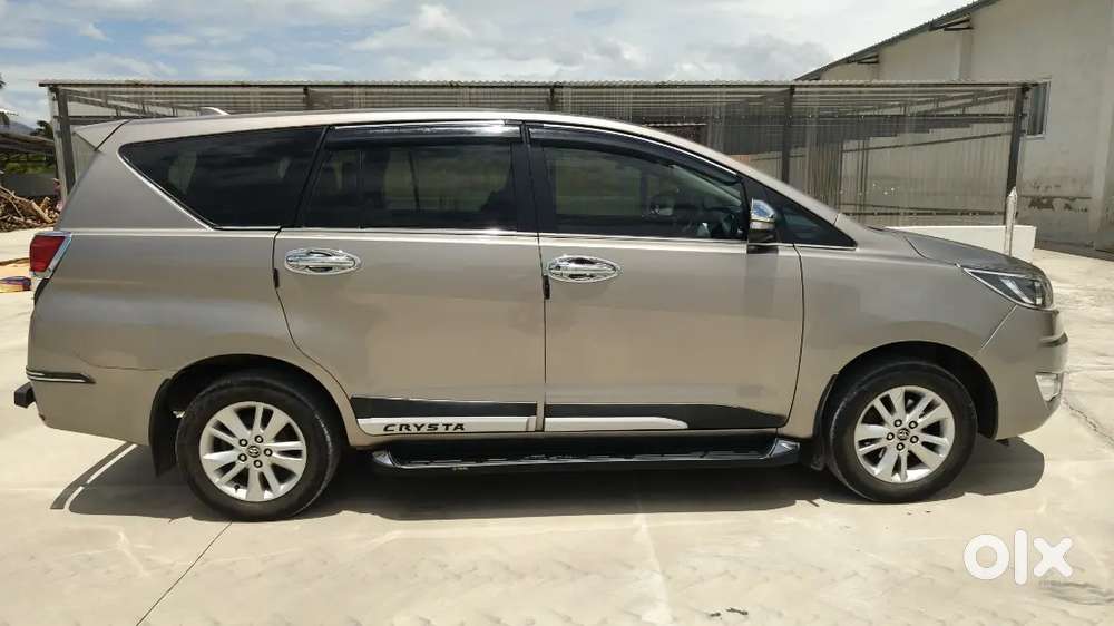 Toyota Innova Crysta 2016