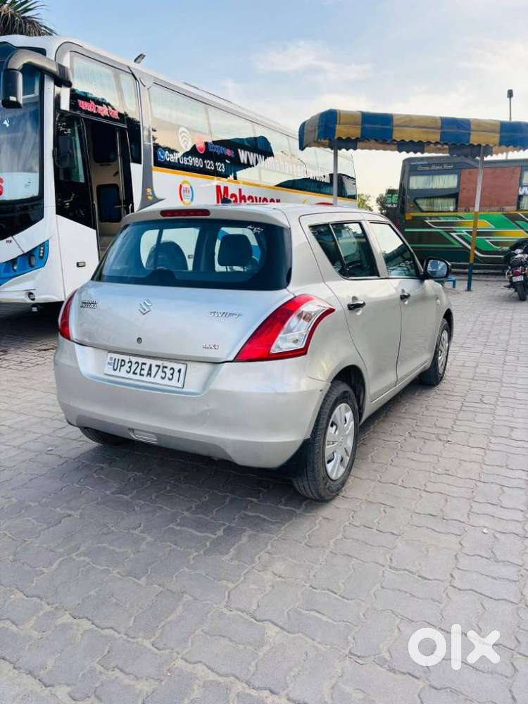 Maruti Suzuki Swift Lxi Option, 2012, Petrol