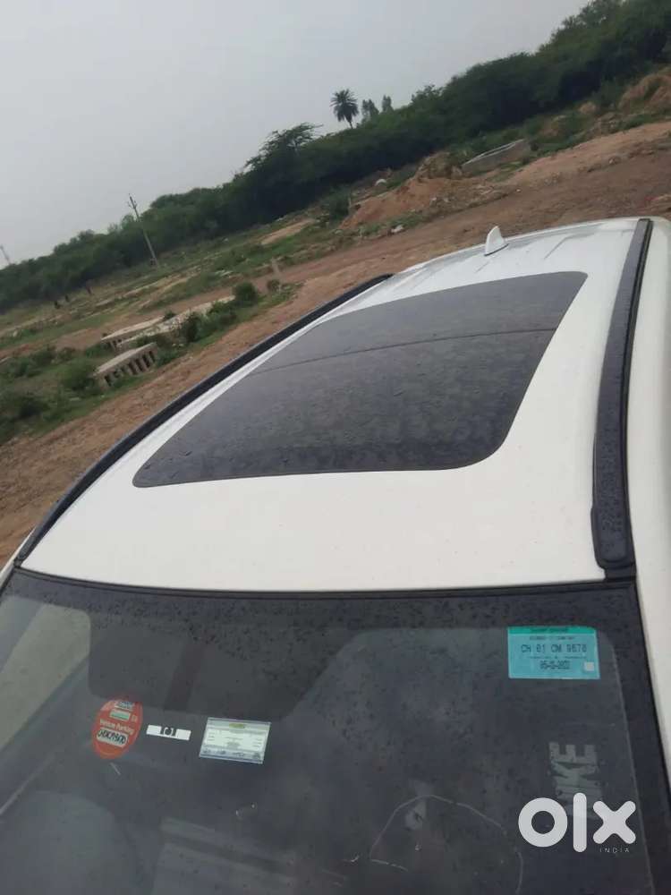 Toyota Hyryder Top Model