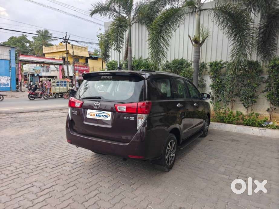 Toyota Innova Crysta 2.4 G Plus Mt 8 Str, 2021, Diesel