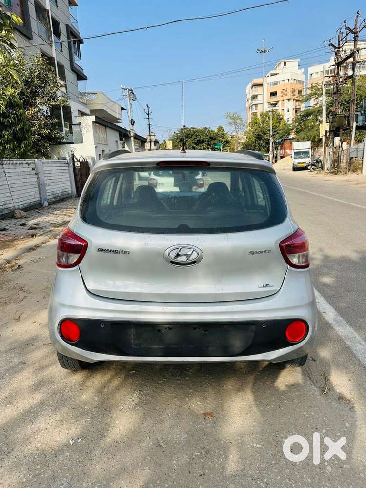 Hyundai Grand I10 Sportz(o) 1.2 Mt, 2018, Petrol