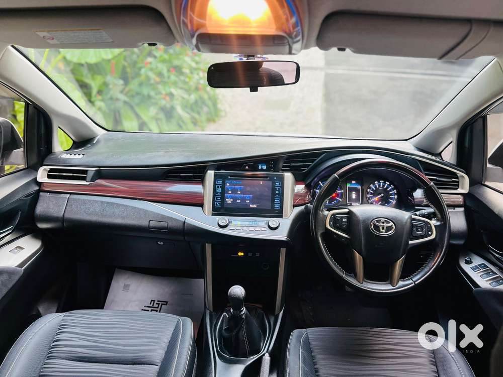 Toyota Innova Crysta 2.7 Vx Mt, 2016, Diesel