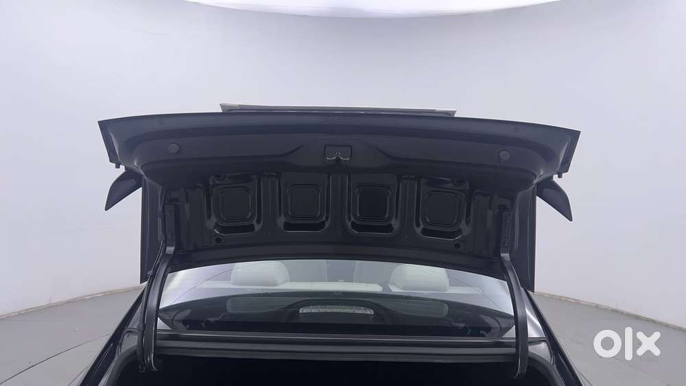 Hyundai Verna 1.5 Sx (o) Turbo Petrol Mt, 2025, Petrol
