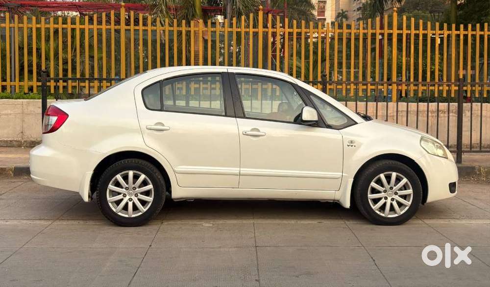 Maruti Suzuki Sx4 Zxi Automatic Bs-iv, 2011, Petrol