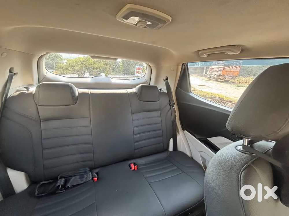 Mahindra Xuv300 2024 Petrol 30000 Km Driven