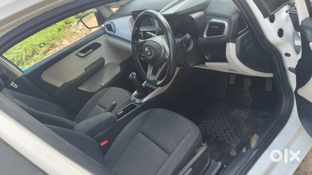 Tata Altroz 1.2 Xz Dec 2024 Petrol Bs6 Ph2) Sunroof