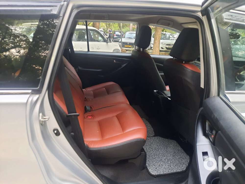 Toyota Innova Crysta 2.8 Gx At, 2017, Diesel