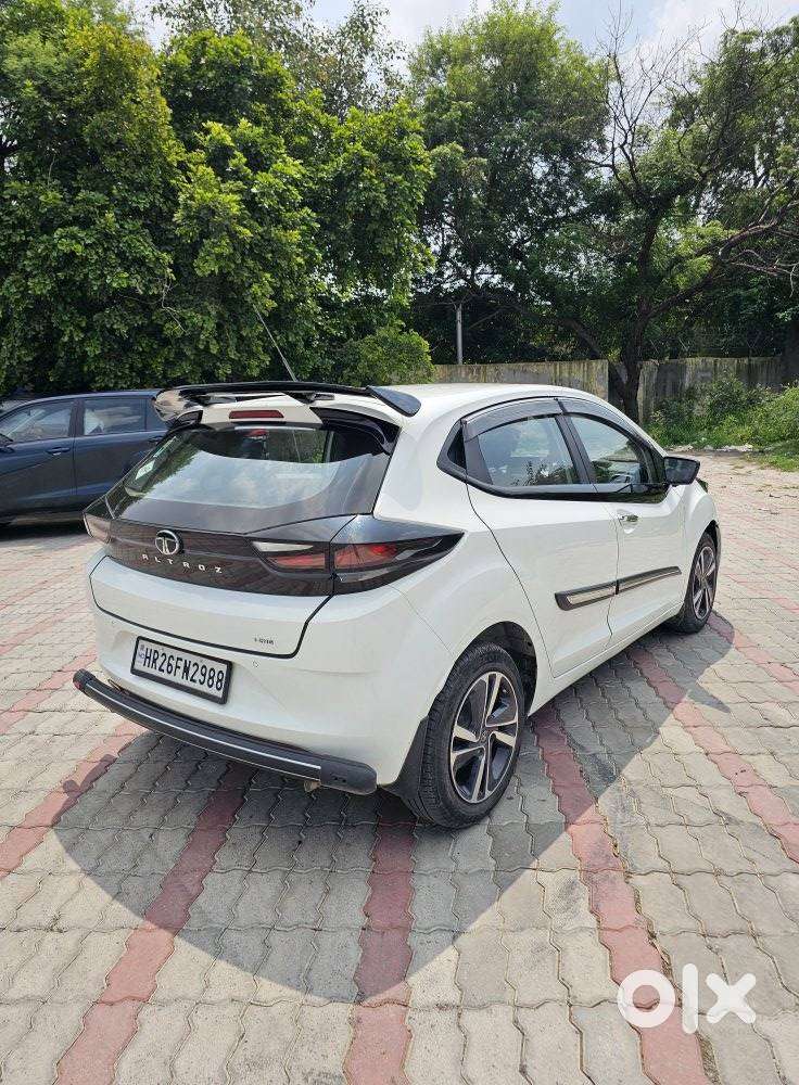 Tata Altroz Xm Plus Icng, 2024, Cng & Hybrids