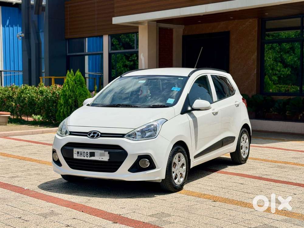 Hyundai Grand I10 Sportz, 2015, Petrol