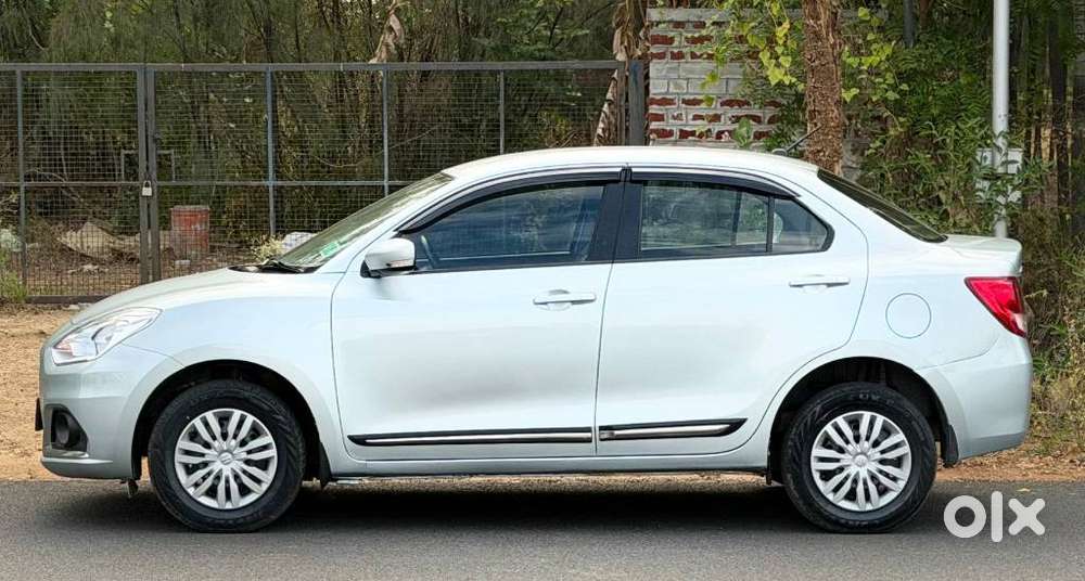 Maruti Suzuki Dzire, 2023, Petrol