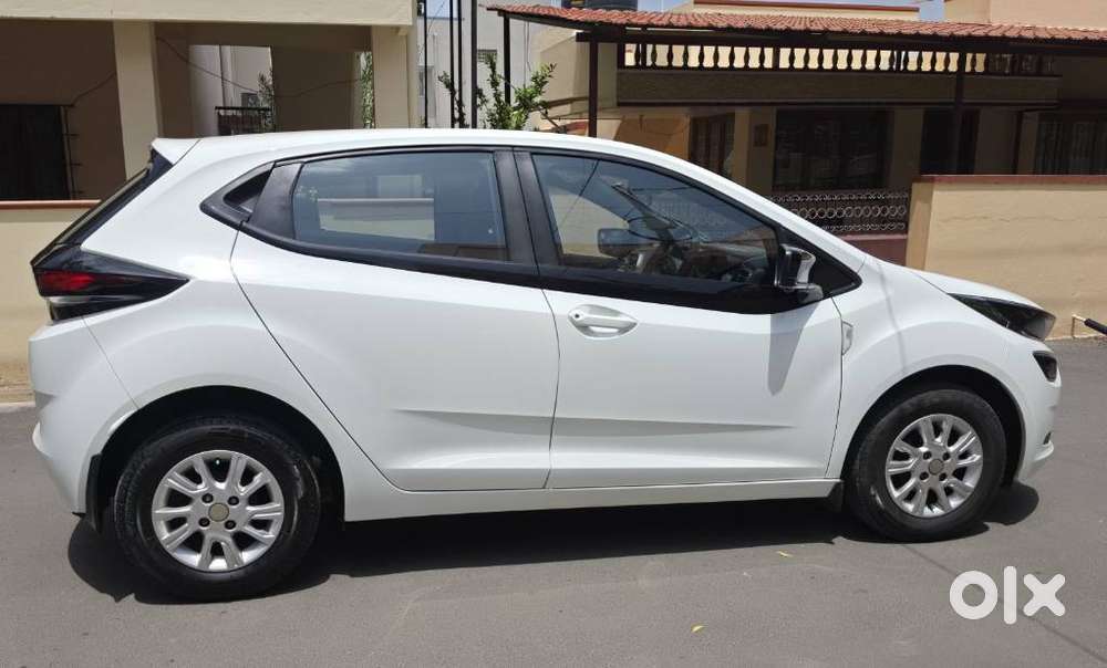 Tata Altroz 1.2 Xe Plus Petrol, 2021, Petrol