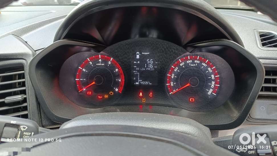 Mahindra Xuv300 W6, 2022, Petrol