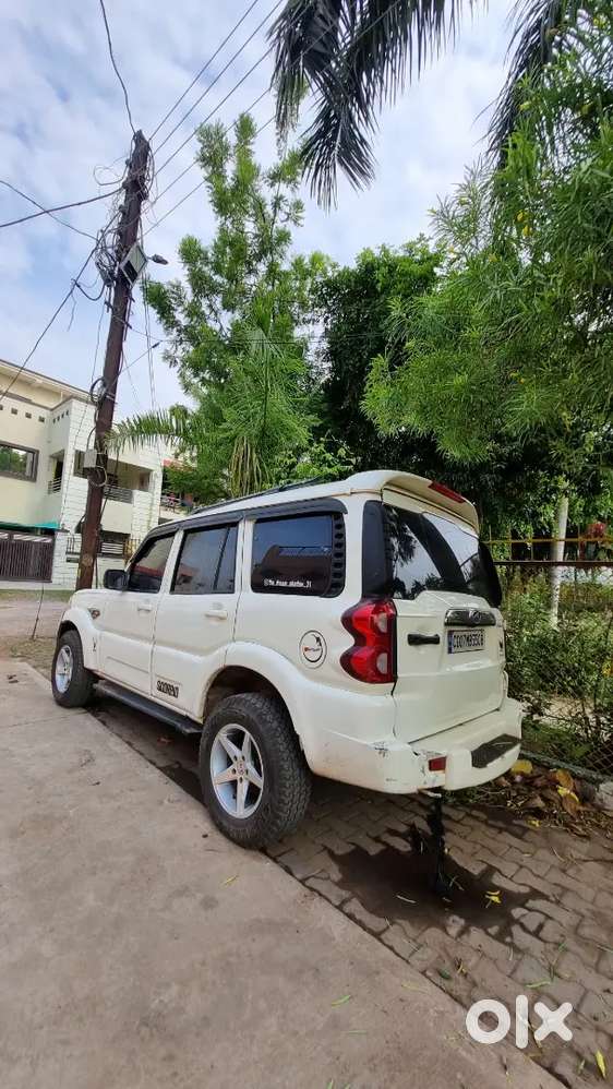 Mahindra Scorpio M2di
