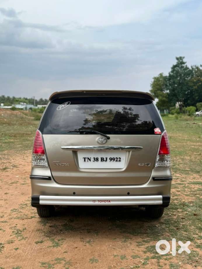 Toyota Innova 2.5 V 7 Str, 2011, Diesel
