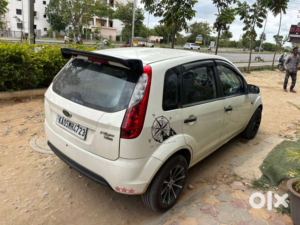 Ford Figo Diesel Zxi 2010