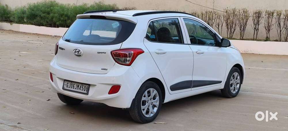 Hyundai Grand I10 2016-2017 Sportz Cng, 2015, Cng & Hybrids