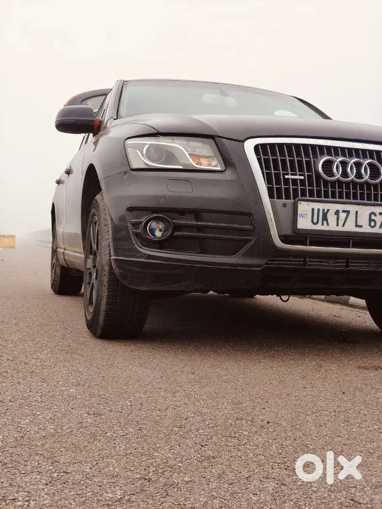 Selling Premium Class Audi Q5