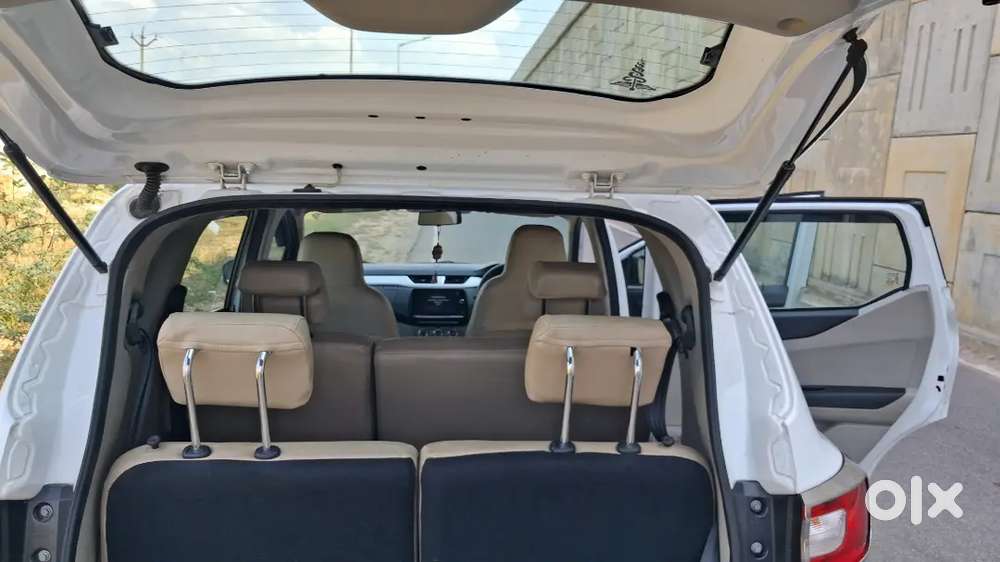 Renault Triber Second Owner 45 Km Running Wellmain Show Room Condition