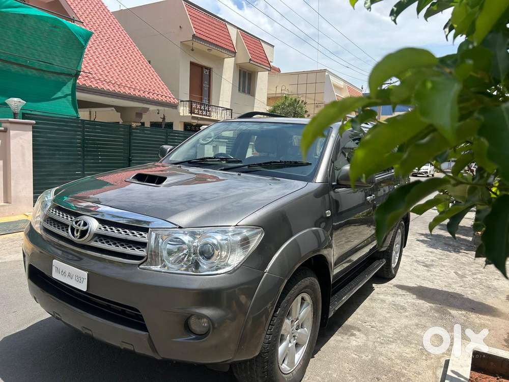 Toyota Fortuner, 2011, Diesel