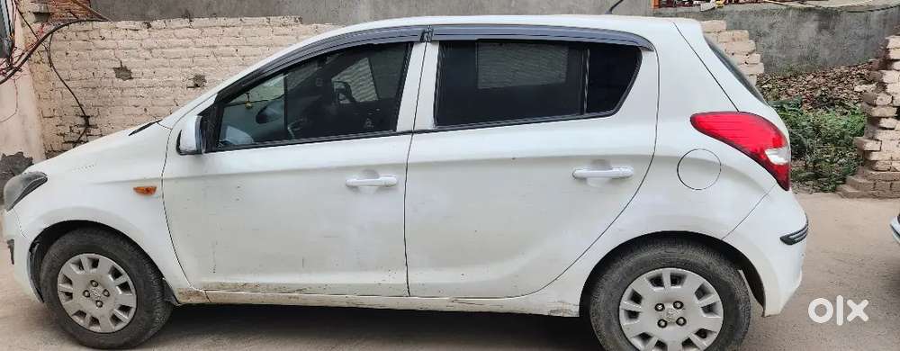 Hyundai I20 2012 Petrol 110000 Km Driven