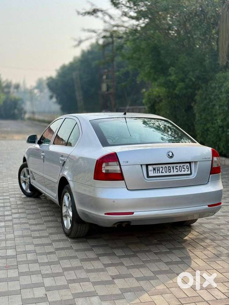 Skoda Laura Elegance 2.0 Tdi Cr At, 2011, Diesel