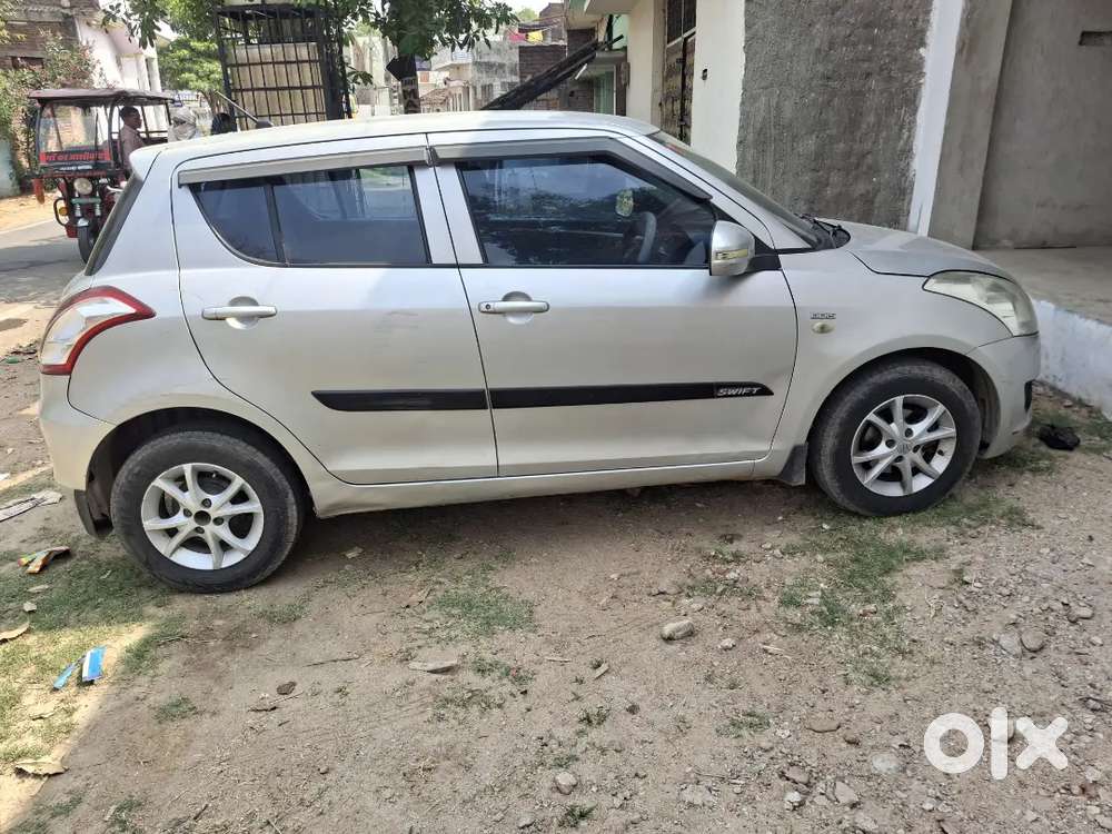 Bahut Aache Condition Me Ye Car Hai Mileage Bhi Bahut Aaacha Haii