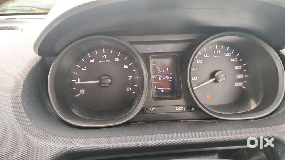 Tata Tiago 1.2 Revotron Xt (o), 2017, Petrol